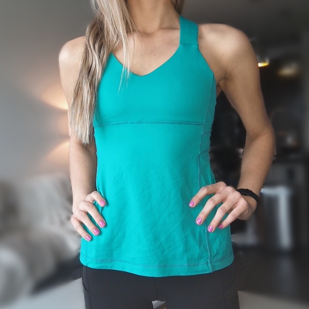 Lululemon tank